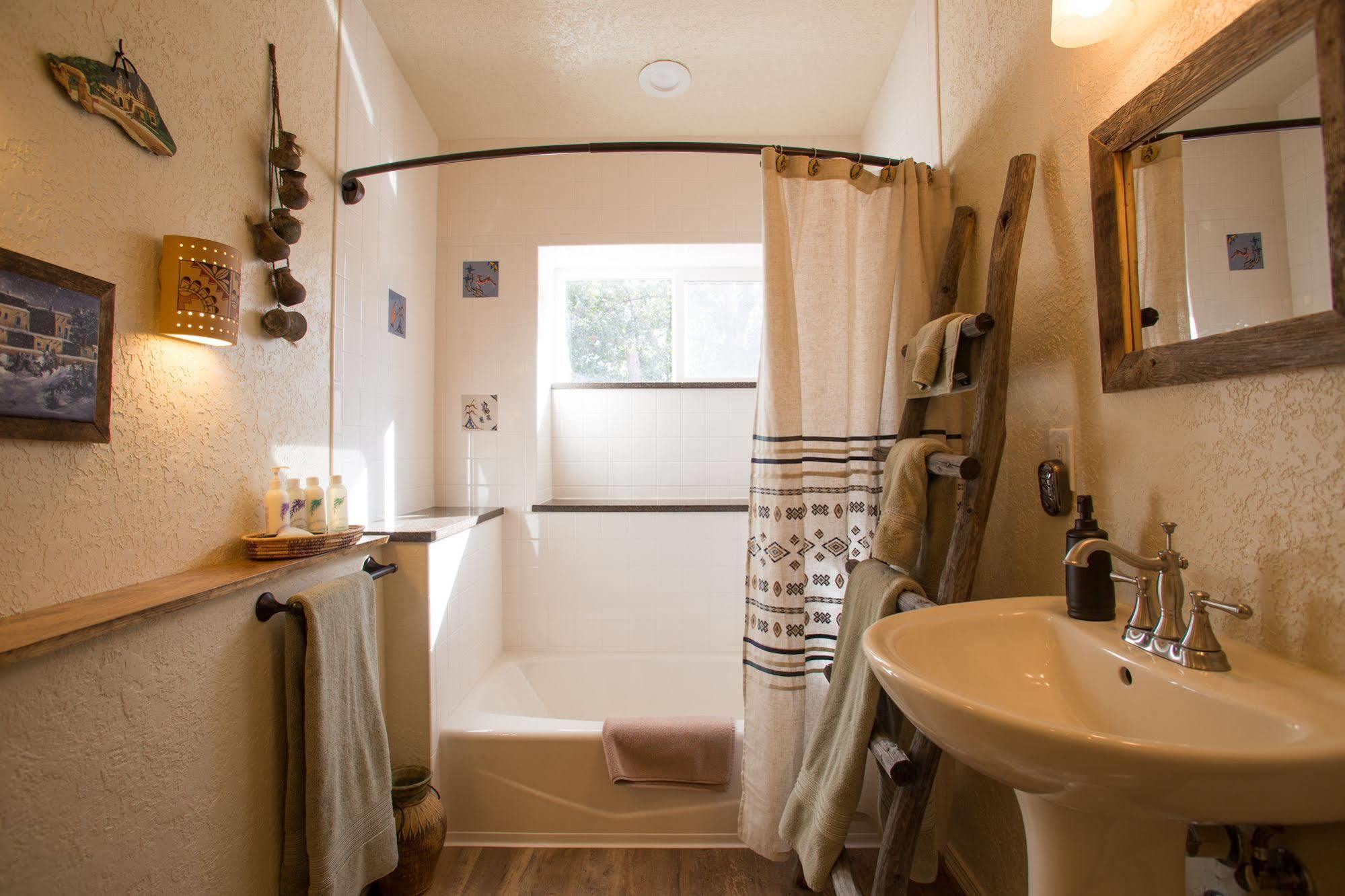 Red Horse Bed and breakfast 3*